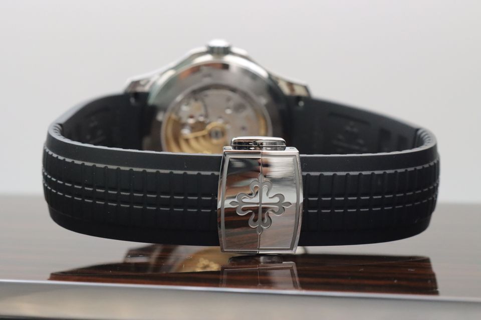 Patek Philippe Aquanaut 5164A-001 Image 3